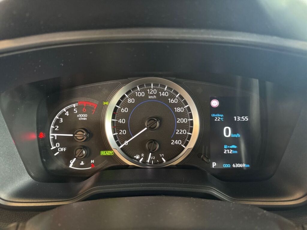 Toyota Corolla 2021 Ruskea (beige)