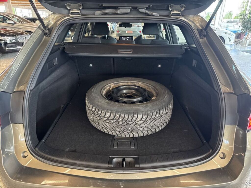 Toyota Corolla 2021 Ruskea (beige)