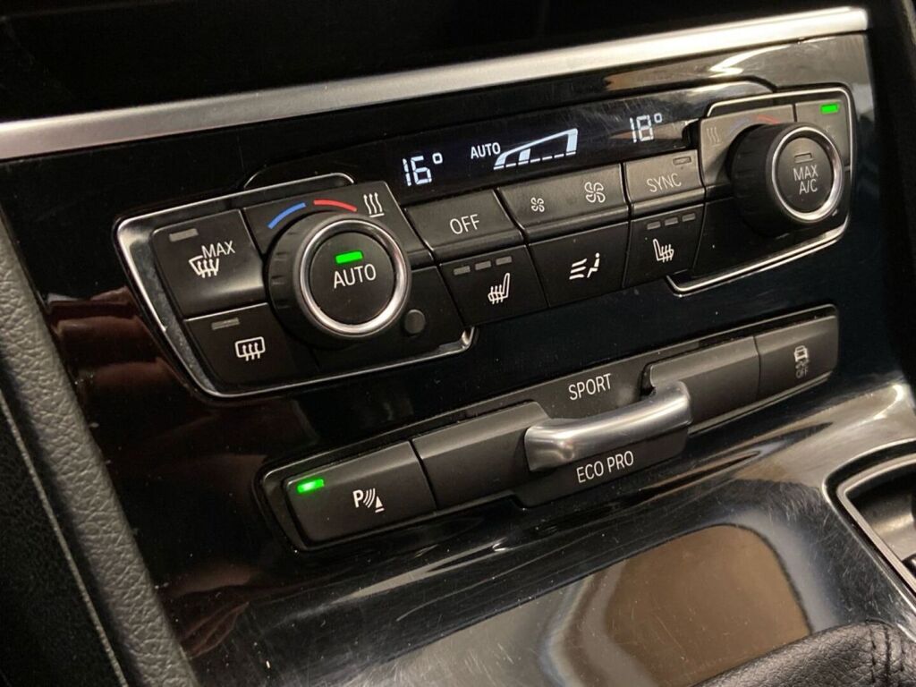 BMW 218 2018 Harmaa