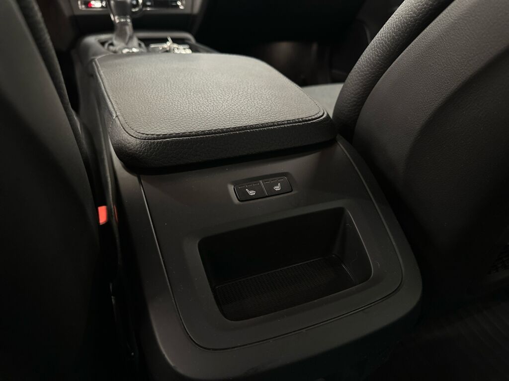 Volvo V90 2017 Ruskea (beige)