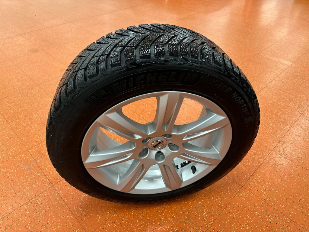 Volvo V90 2017 Ruskea (beige)