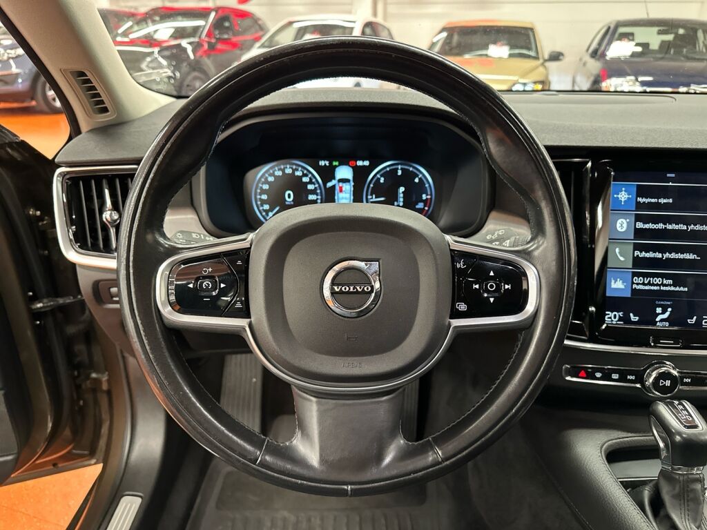 Volvo V90 2017 Ruskea (beige)