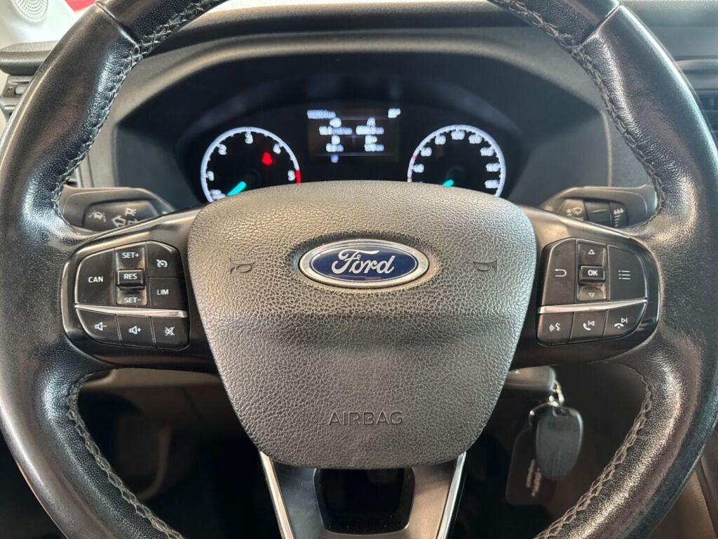 Ford Transit 2021 Valkoinen