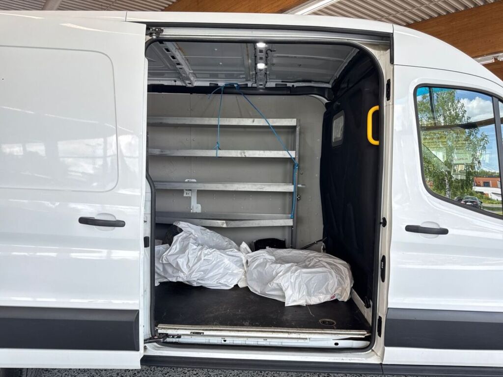 Ford Transit 2021 Valkoinen