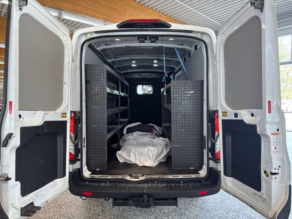Ford Transit 2021 Valkoinen