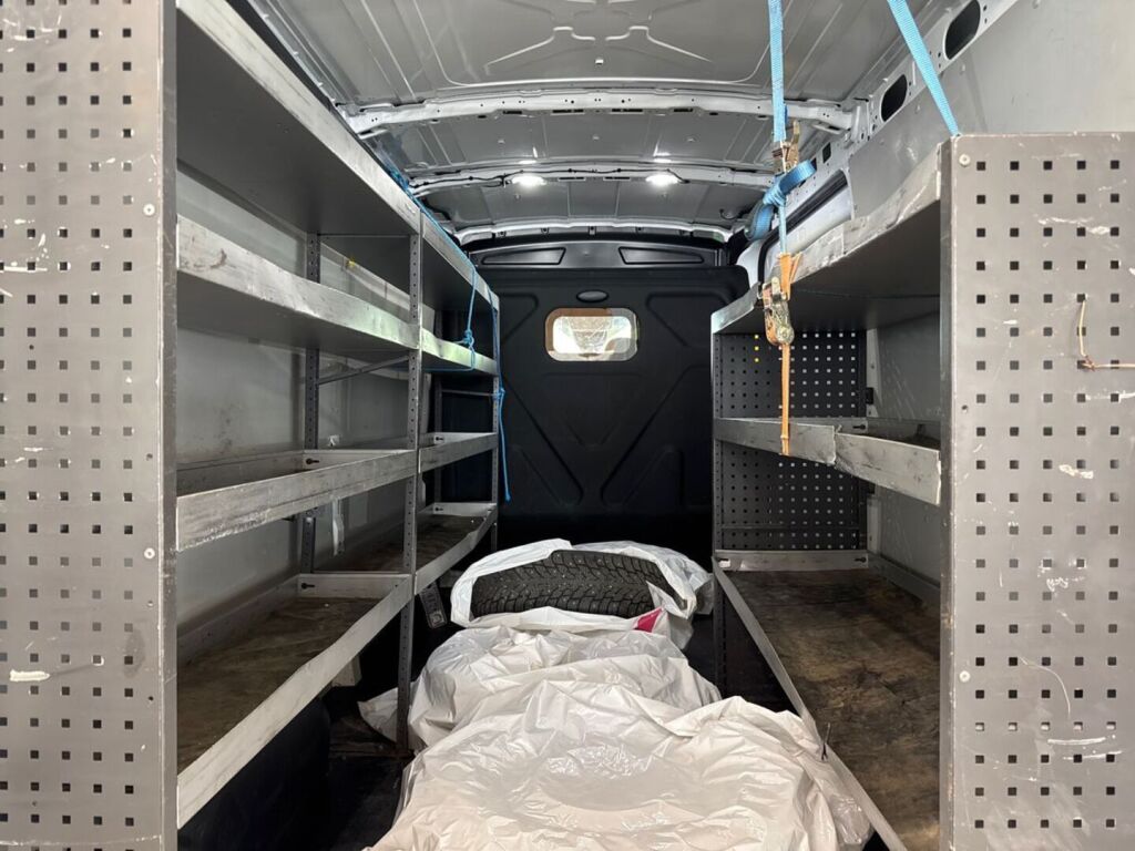 Ford Transit 2021 Valkoinen