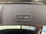 Volvo XC40 2023 Musta