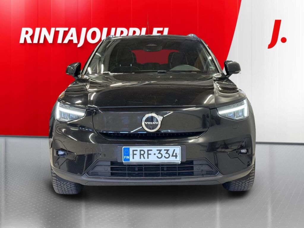 Volvo XC40 2023 Musta