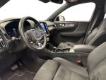 Volvo XC40 2023 Musta