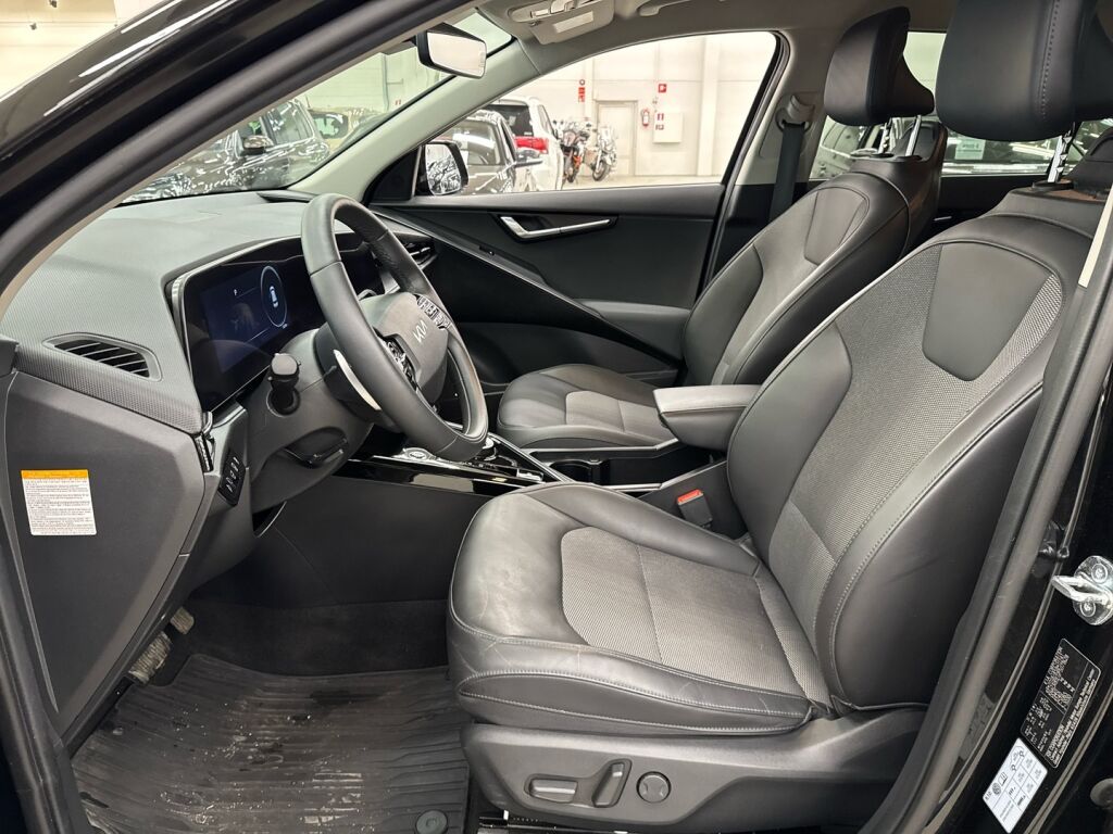 Kia Niro 2023 Musta