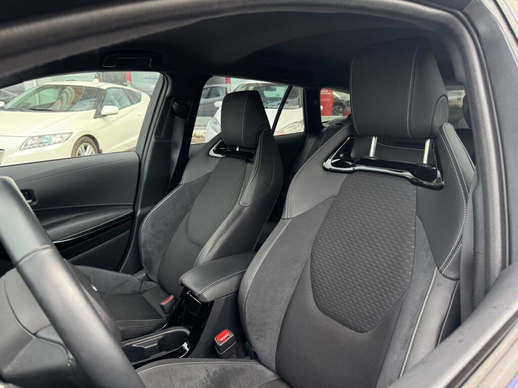 Toyota Corolla 2023 Sininen