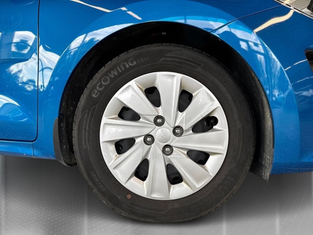 Kia Rio 2023 Sininen
