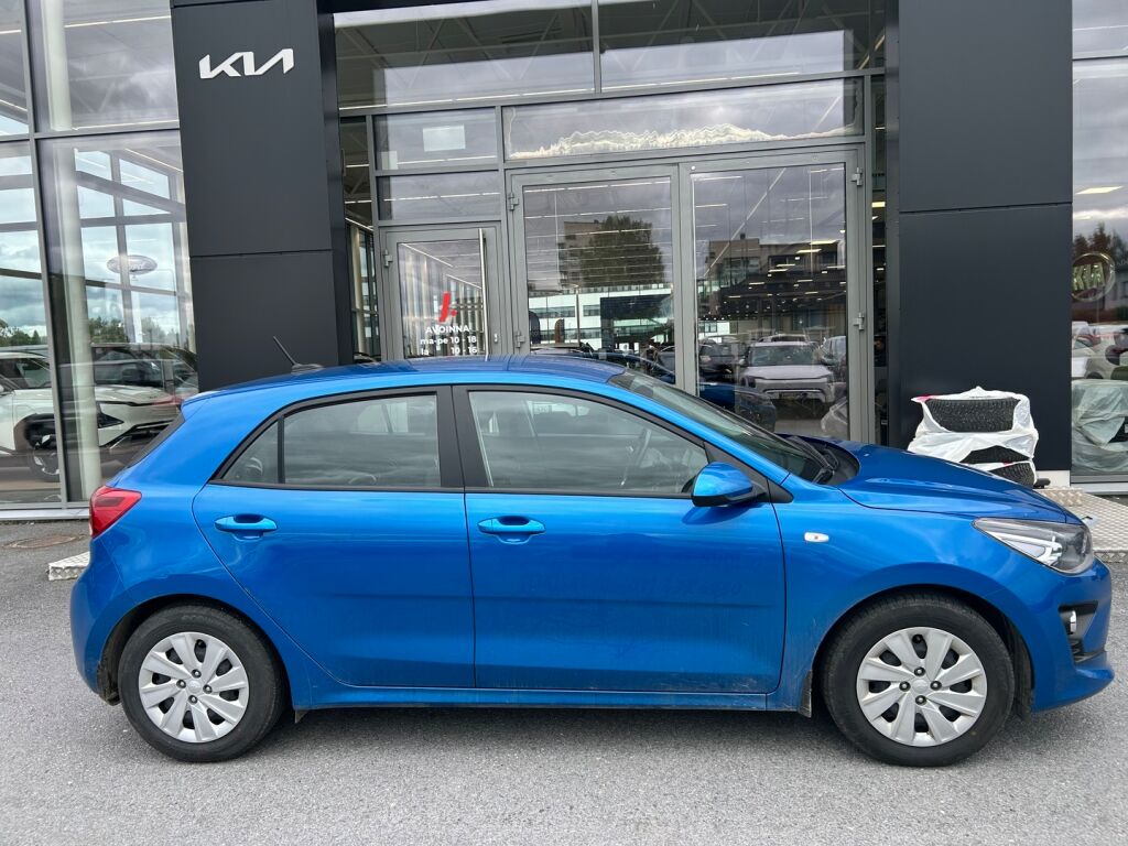 Kia Rio 2023 Sininen