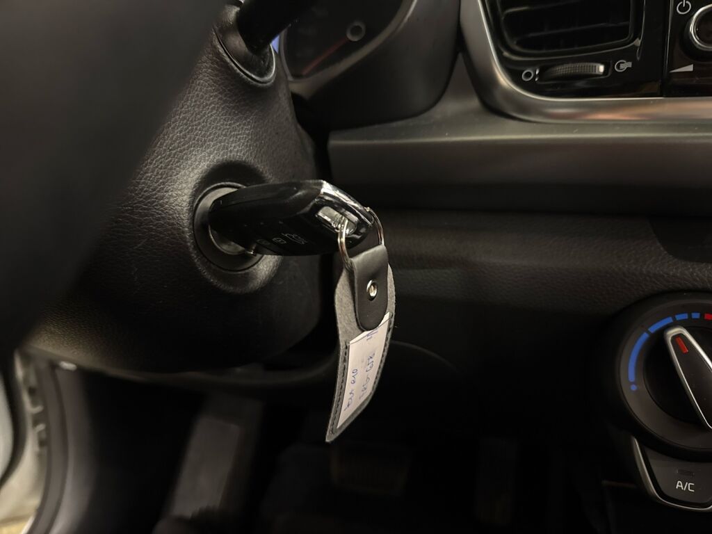 Kia Rio 2023 Valkoinen