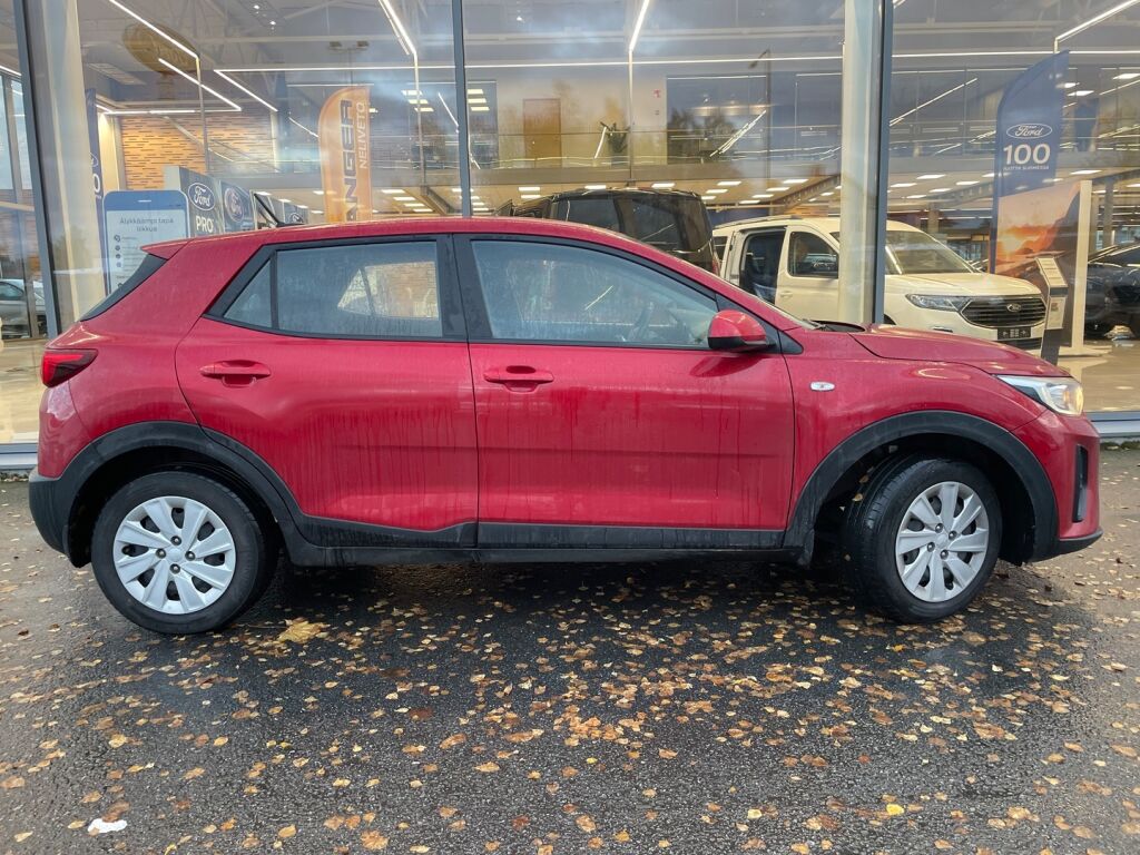 Kia Stonic 2023 Punainen
