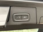 Volvo XC60 2023 Musta
