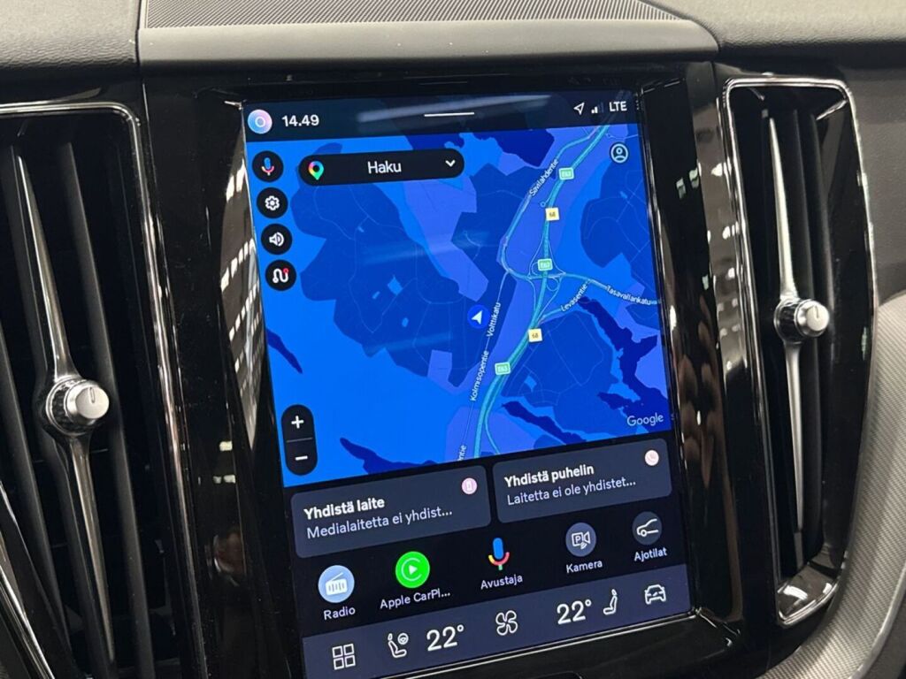 Volvo XC60 2023 Musta
