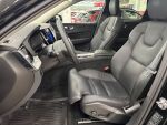 Volvo XC60 2023 Musta
