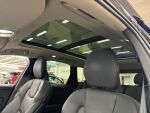 Volvo XC60 2023 Musta