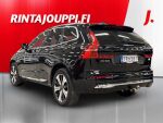 Volvo XC60 2023 Musta