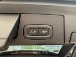 Volvo XC60 2023 Musta