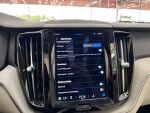 Volvo XC60 2023 Musta