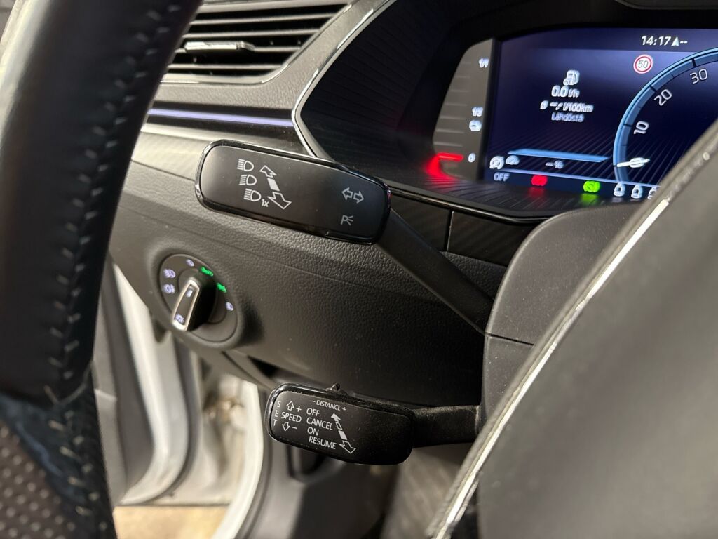 Skoda Superb 2023 Valkoinen