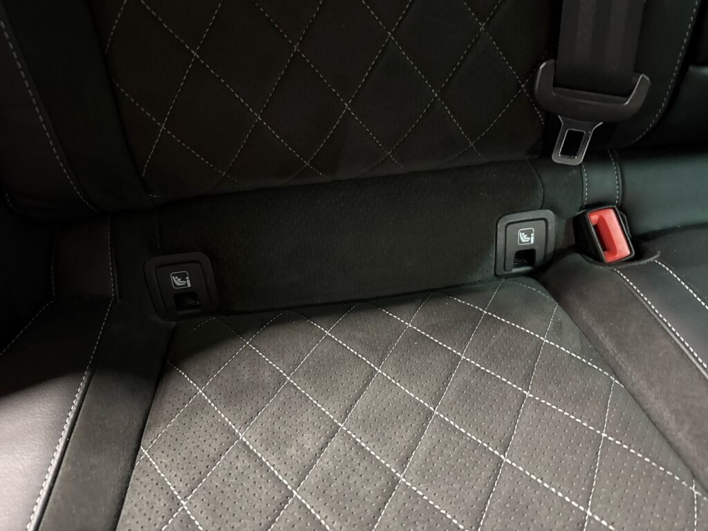 Skoda Superb 2023 Valkoinen