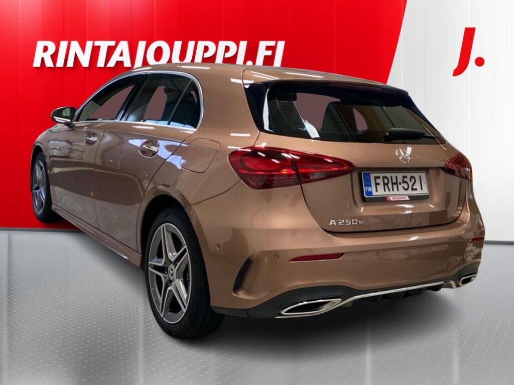 Mercedes-Benz A 250 e A AMG Line 2023, kuva 3/30
