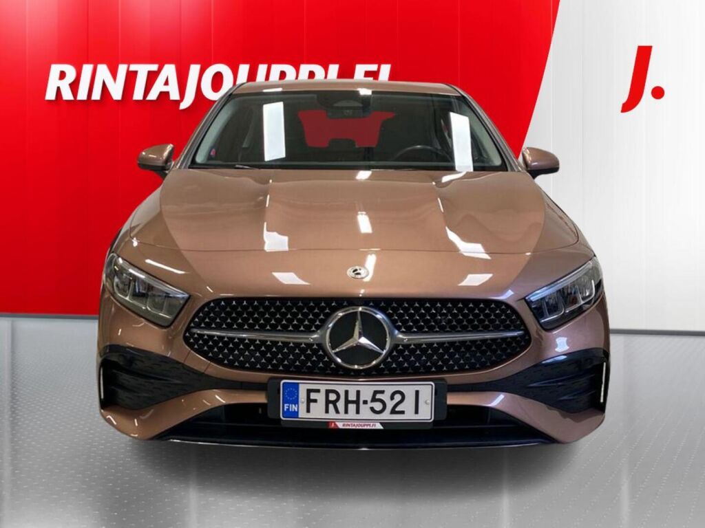 Mercedes-Benz A 250 e A AMG Line 2023, kuva 4/30