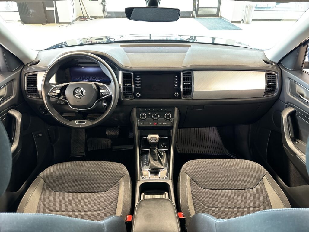 Skoda Kodiaq 2023 Sininen