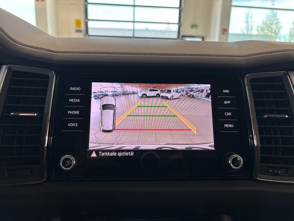 Skoda Kodiaq 2023 Sininen