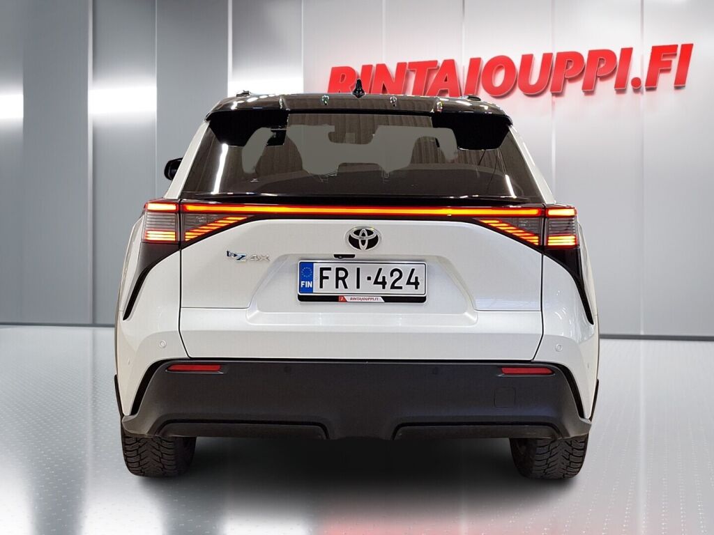 Toyota bZ4X 2023 Valkoinen