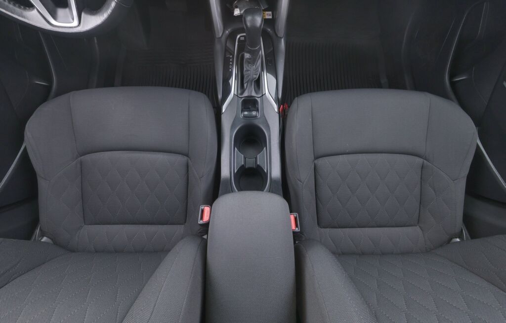 Toyota Corolla Cross 2023 Musta