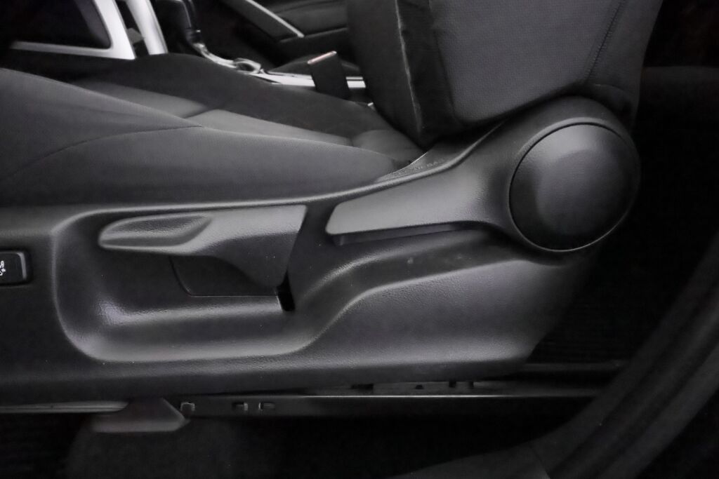 Toyota Corolla Cross 2023 Musta