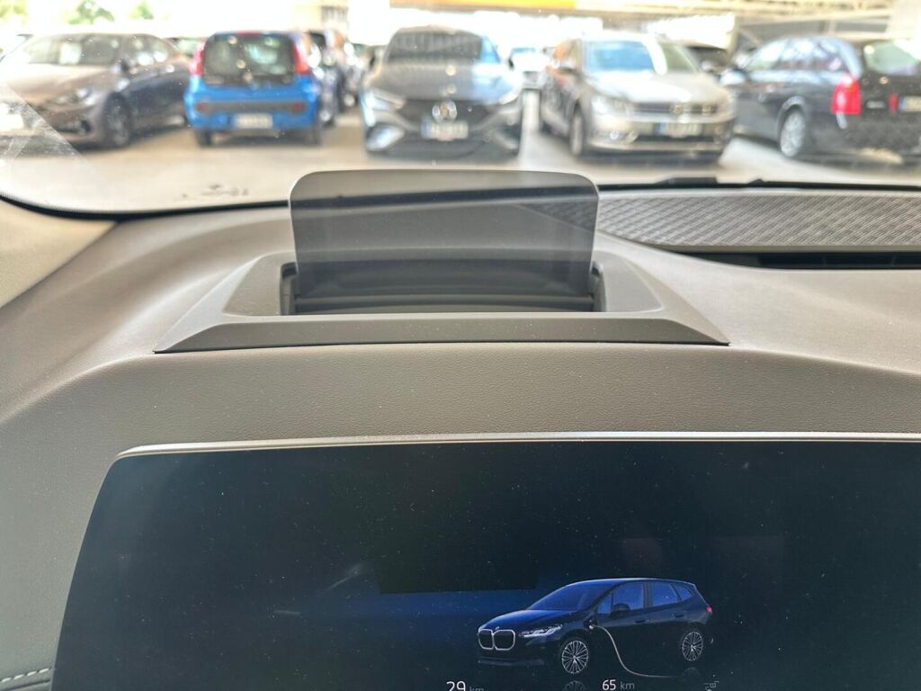 BMW 225 2023 Musta