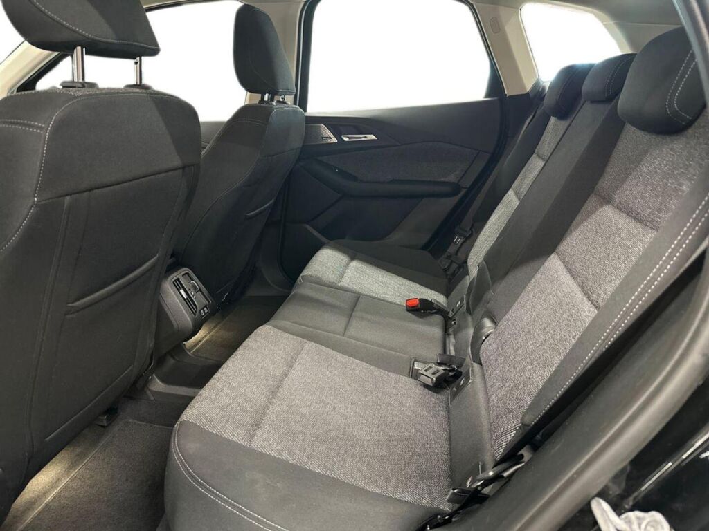 BMW 225 2023 Musta