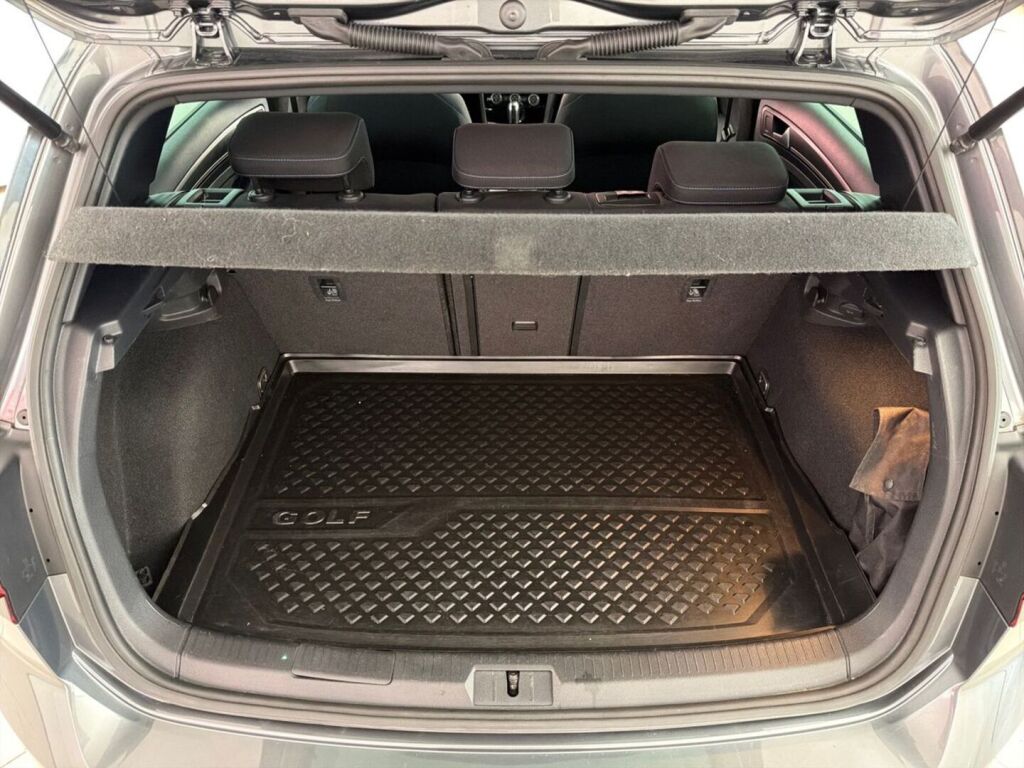 Volkswagen Golf 2020 Harmaa