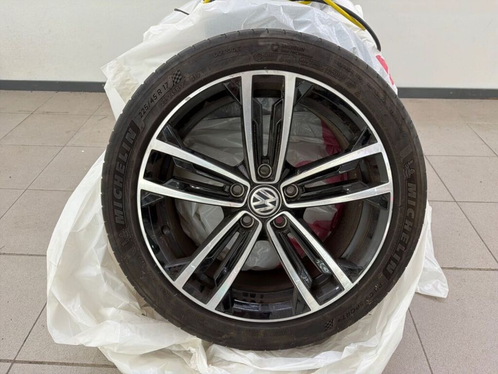 Volkswagen Golf 2020 Harmaa