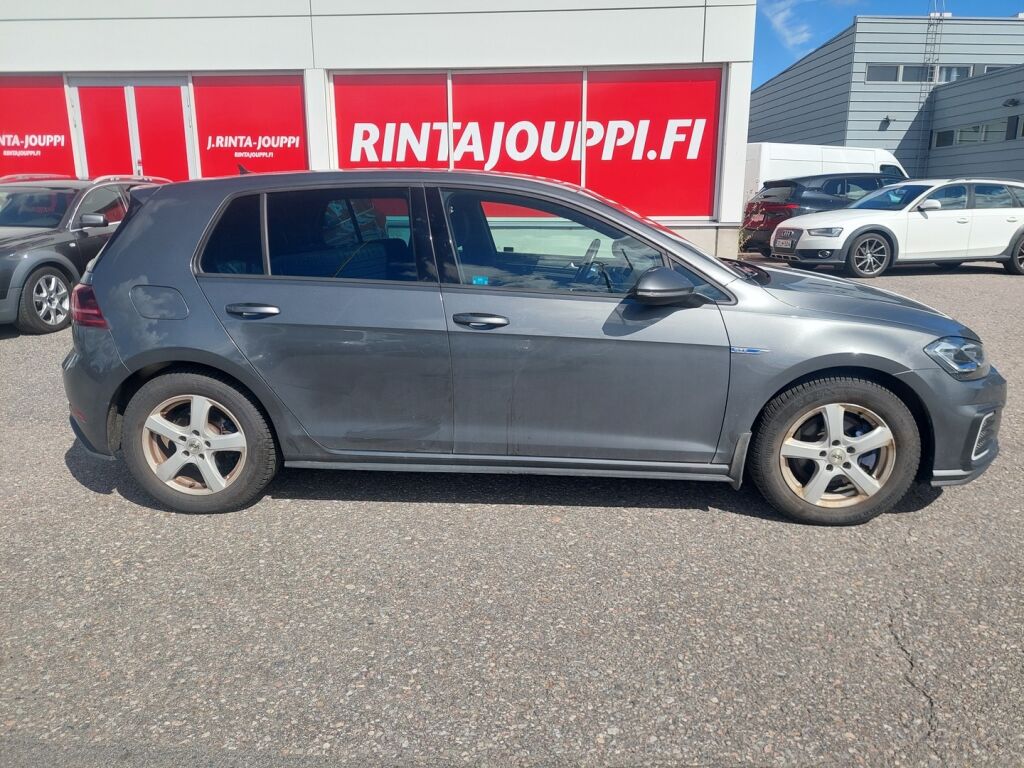 Volkswagen Golf 2020 Harmaa