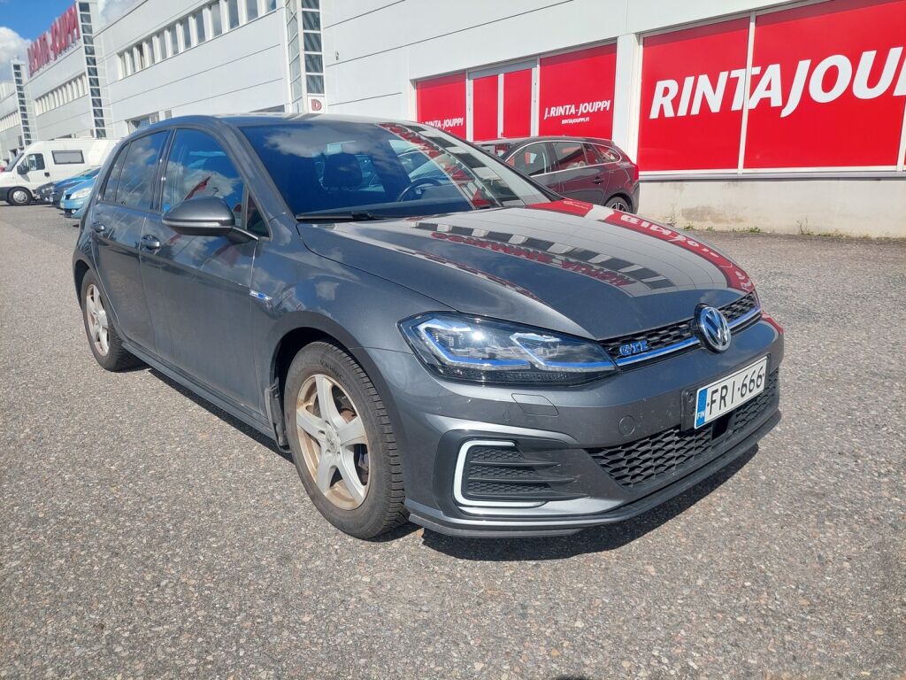 Volkswagen Golf 2020 Harmaa