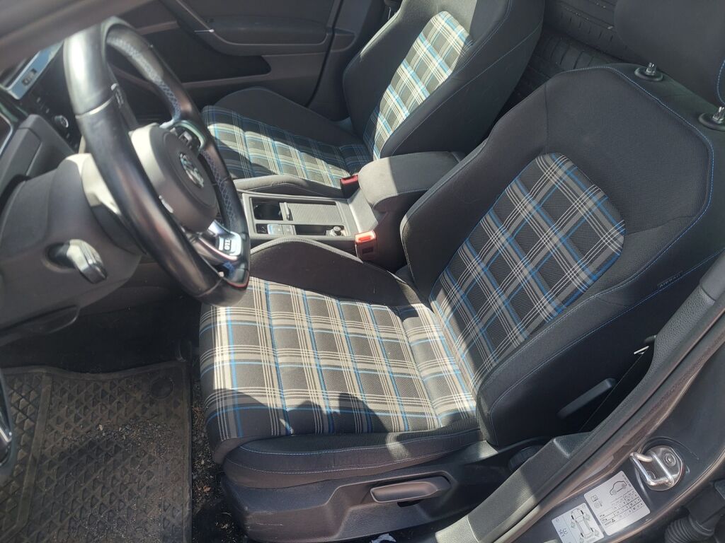 Volkswagen Golf 2020 Harmaa