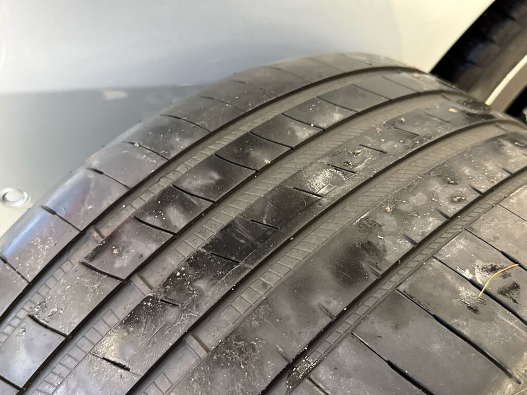 Mercedes-Benz E 2021 Hopea