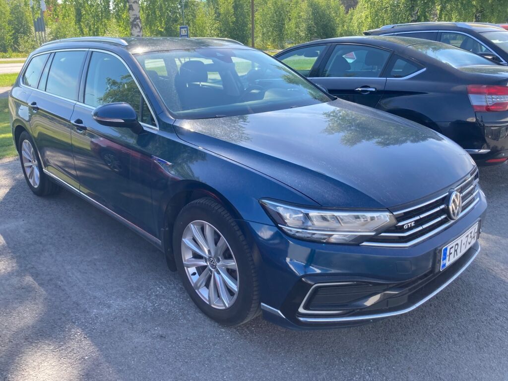 Volkswagen Passat 2020 Metallinhohto Sininen