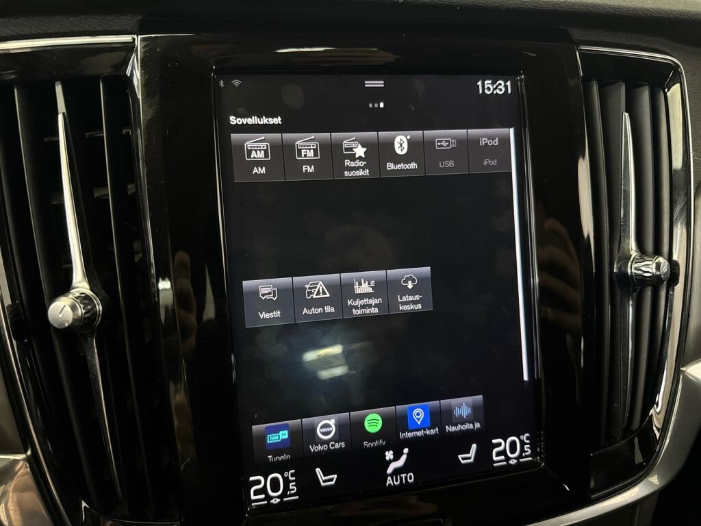 Volvo V90 2019 Harmaa