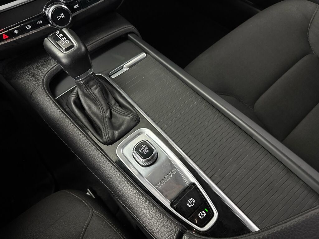 Volvo V90 2019 Harmaa