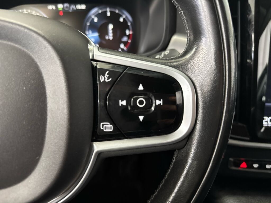 Volvo V90 2019 Harmaa