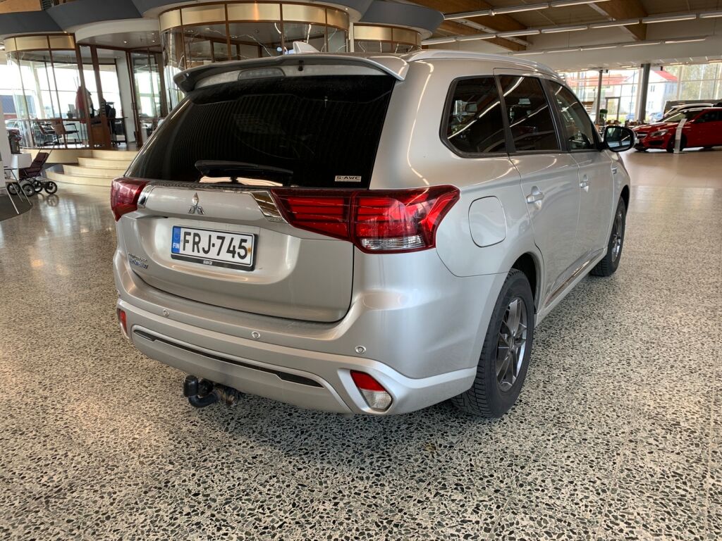 Mitsubishi Outlander PHEV 2020 Hopea