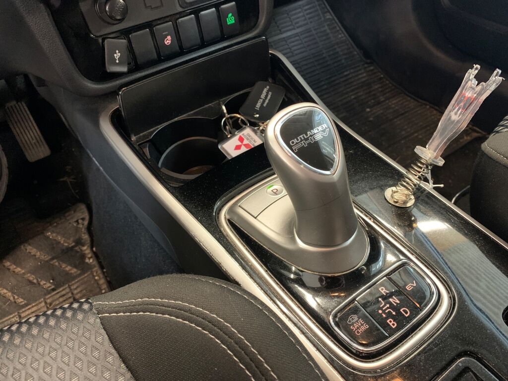 Mitsubishi Outlander PHEV 2020 Hopea