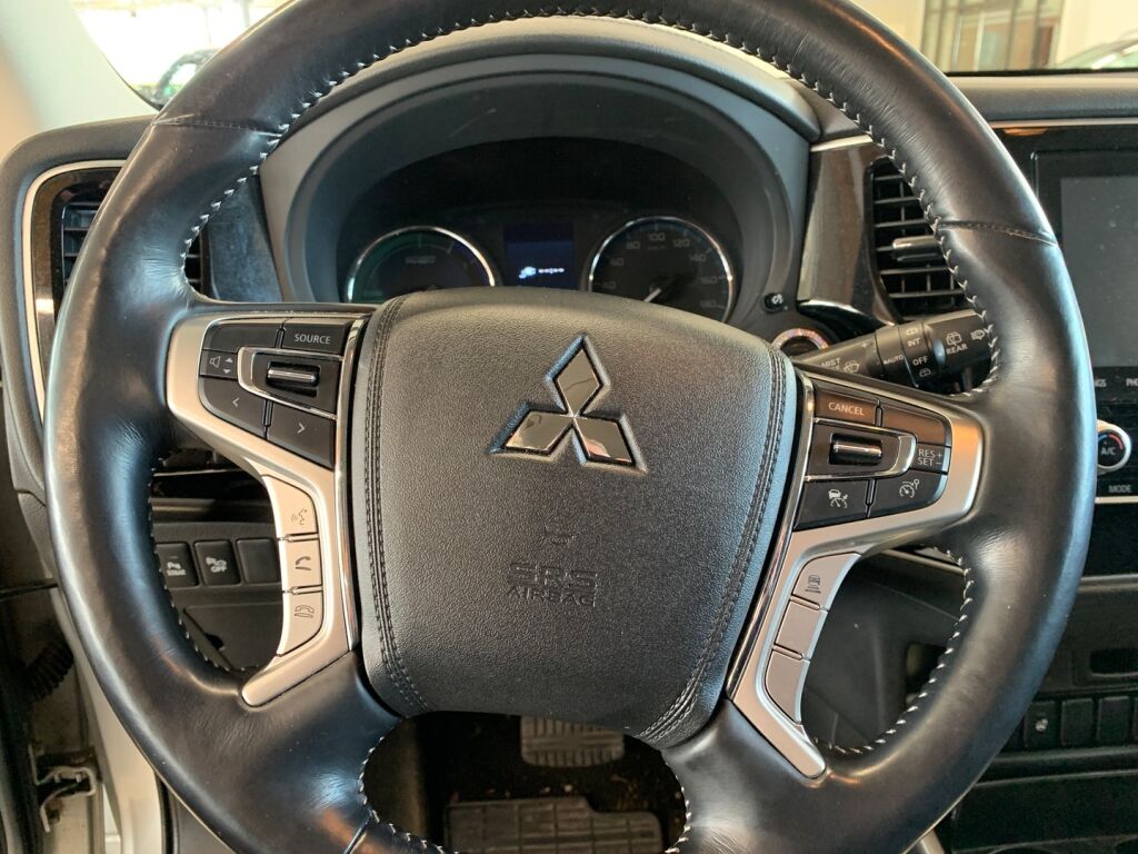 Mitsubishi Outlander PHEV 2020 Hopea